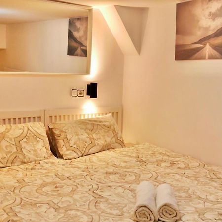 Duplex La Latina Centro Madrid Apartment Екстериор снимка